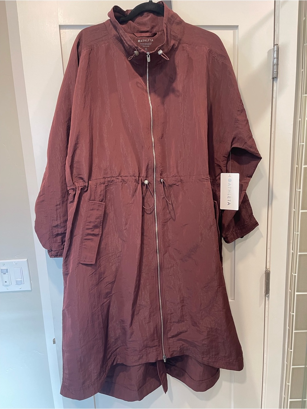 Athleta Women's Maroon Zip-Front Drawstring Long Sleeve Jacket sz XL $189